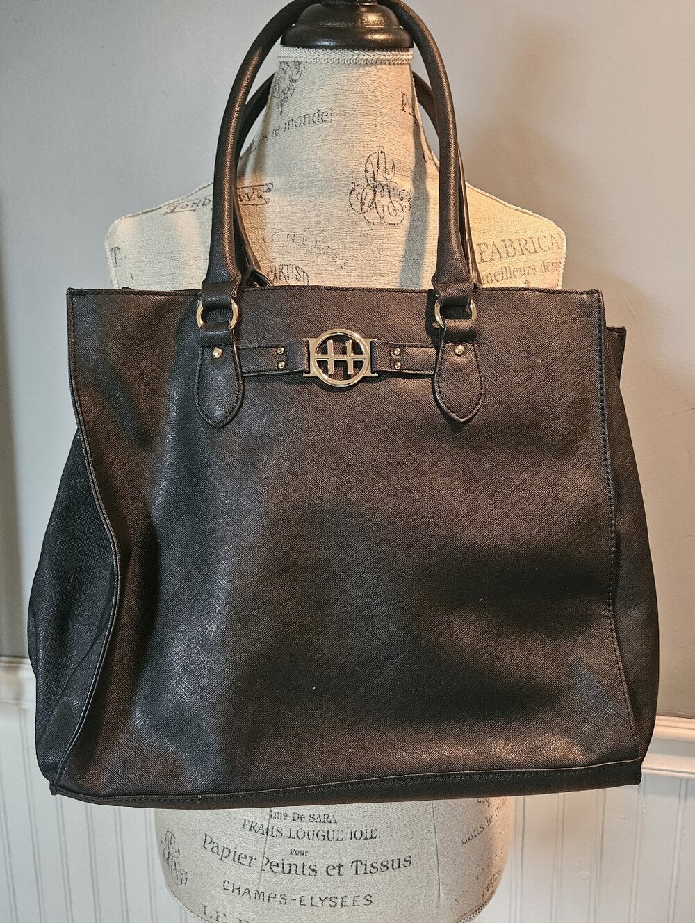 Tommy Hilfiger Black Saffiano Faux Leather Tote Bag Gold Hardware Handbag